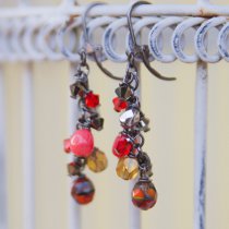 Sparkle and Dangle Earrings in 12 Free Jewelry Projects to Make This Evening