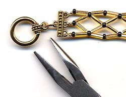 Golden Bugel Bead Bracelet