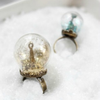 Snow Globe Glitter Rings